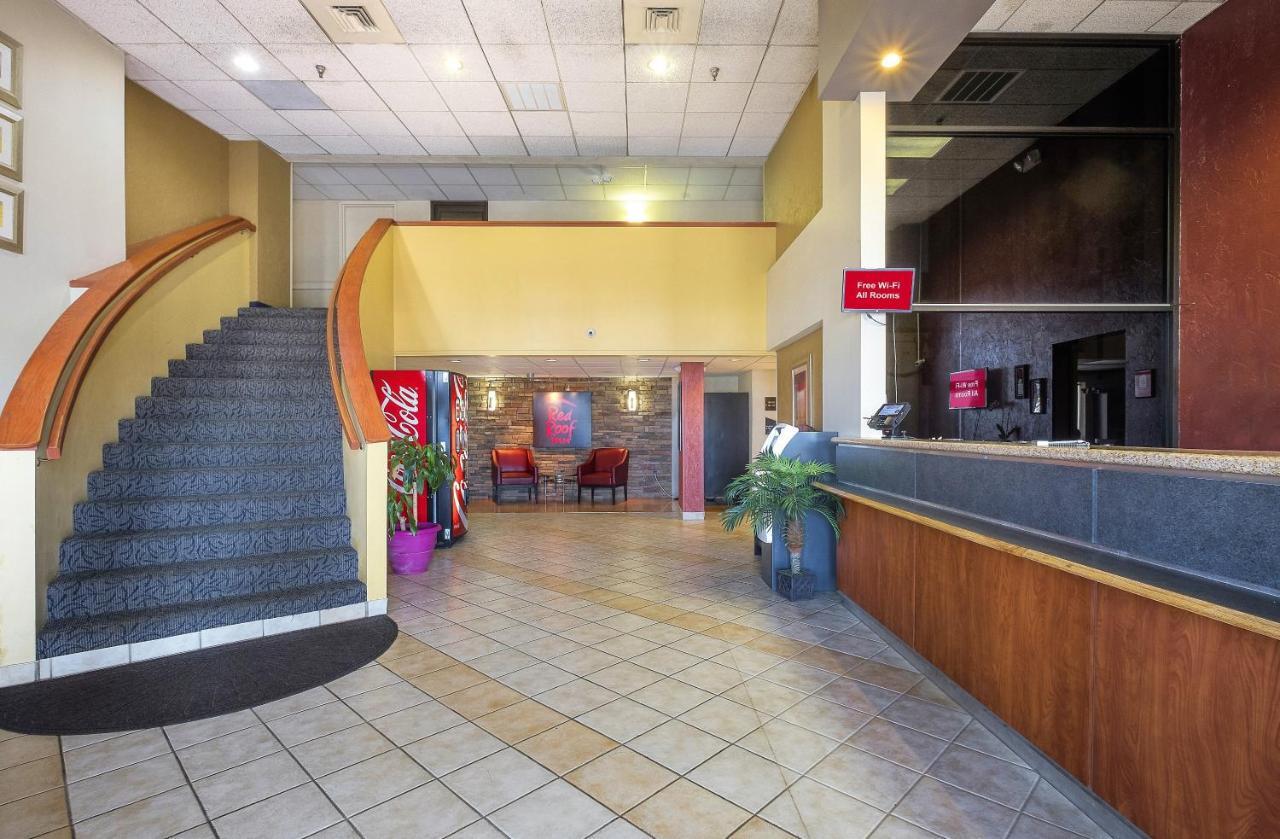 Red Roof Inn & Suites Cleveland - Элирия Экстерьер фото