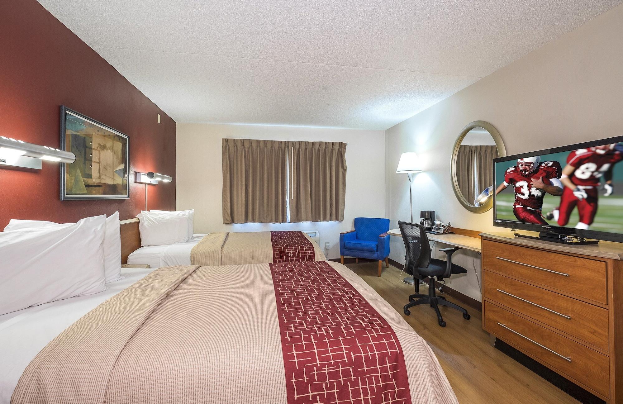 Red Roof Inn & Suites Cleveland - Элирия Экстерьер фото