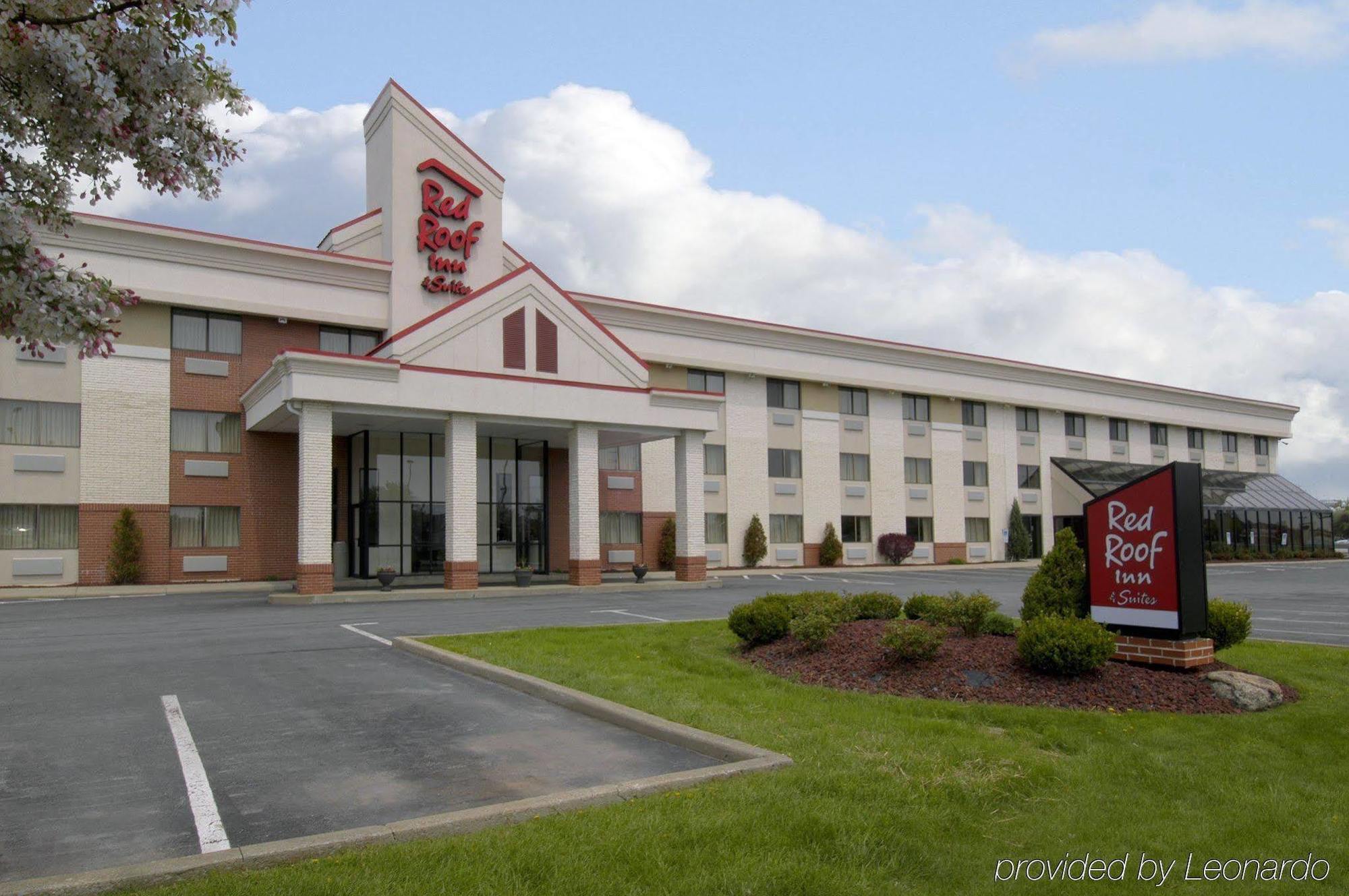 Red Roof Inn & Suites Cleveland - Элирия Экстерьер фото